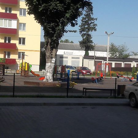 Apartments Koryatovichi Street Kamianets-Podilskyi Exterior foto