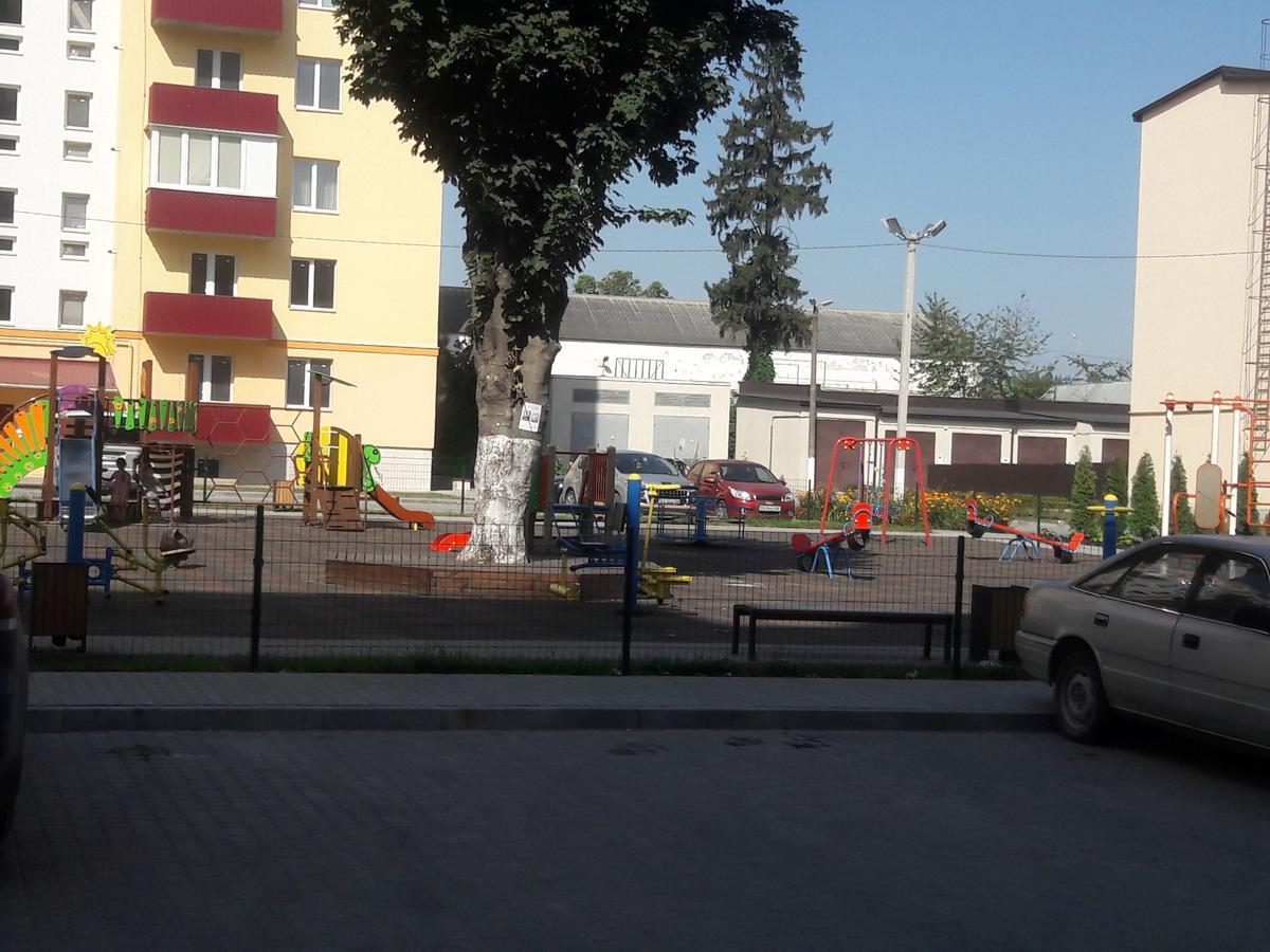 Apartments Koryatovichi Street Kamianets-Podilskyi Exterior foto